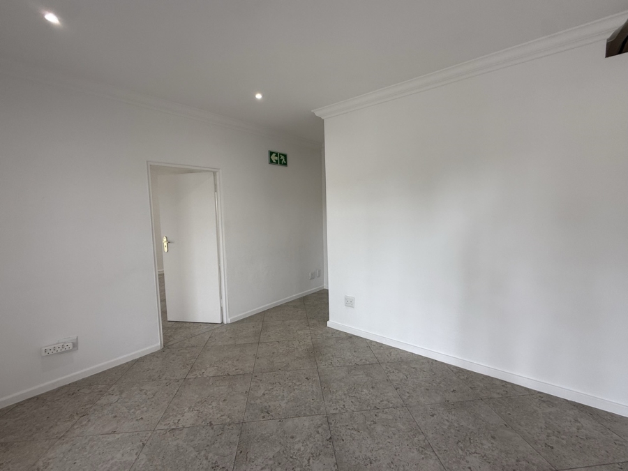 To Let Commercial Property for Rent in Somerset West Business Park Western Cape